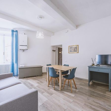 Bhr - Appartamento Dell'Anfiteatro Spoleto Bagian luar foto